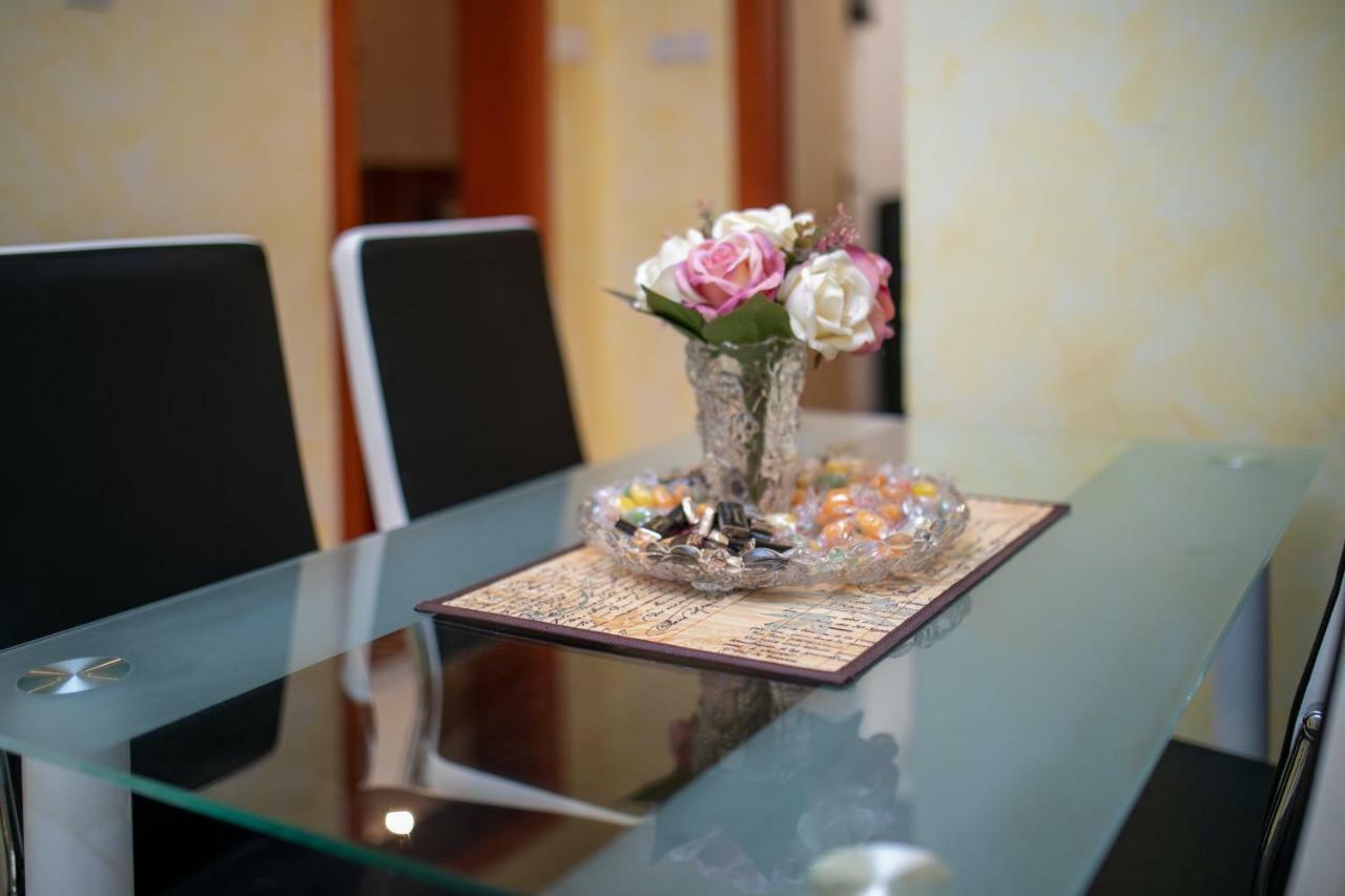 Apartments Vanja ブドヴァ エクステリア 写真
